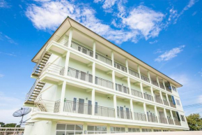 Отель J-House Phetchaburi  Khlong Kra Saeng